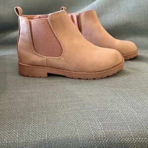 Little girl pink boots